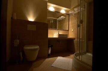 Фото номера Двухместный номер с 2 отдельными кроватями Отель Hotel Tumski г. Плоцк 5