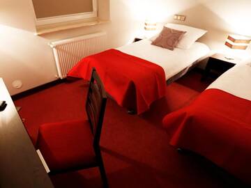 Фото номера Двухместный номер с 1 кроватью или 2 отдельными кроватями Отель Hotel Otoliński г. Плоцк 17